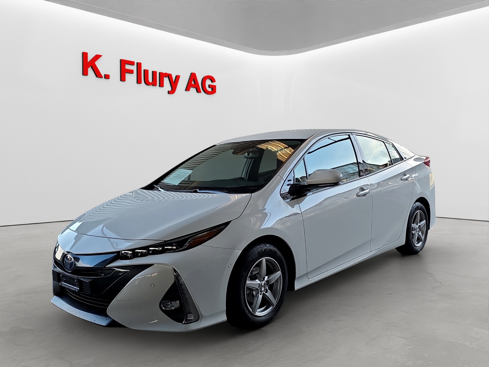 TOYOTA Prius 1.8 VVTi HSD Plug-In Premium-image-0