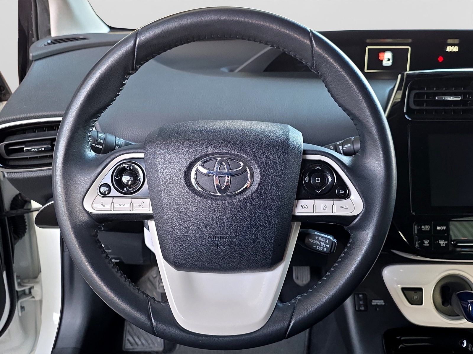 TOYOTA Prius 1.8 VVTi HSD Plug-In Premium-image-9