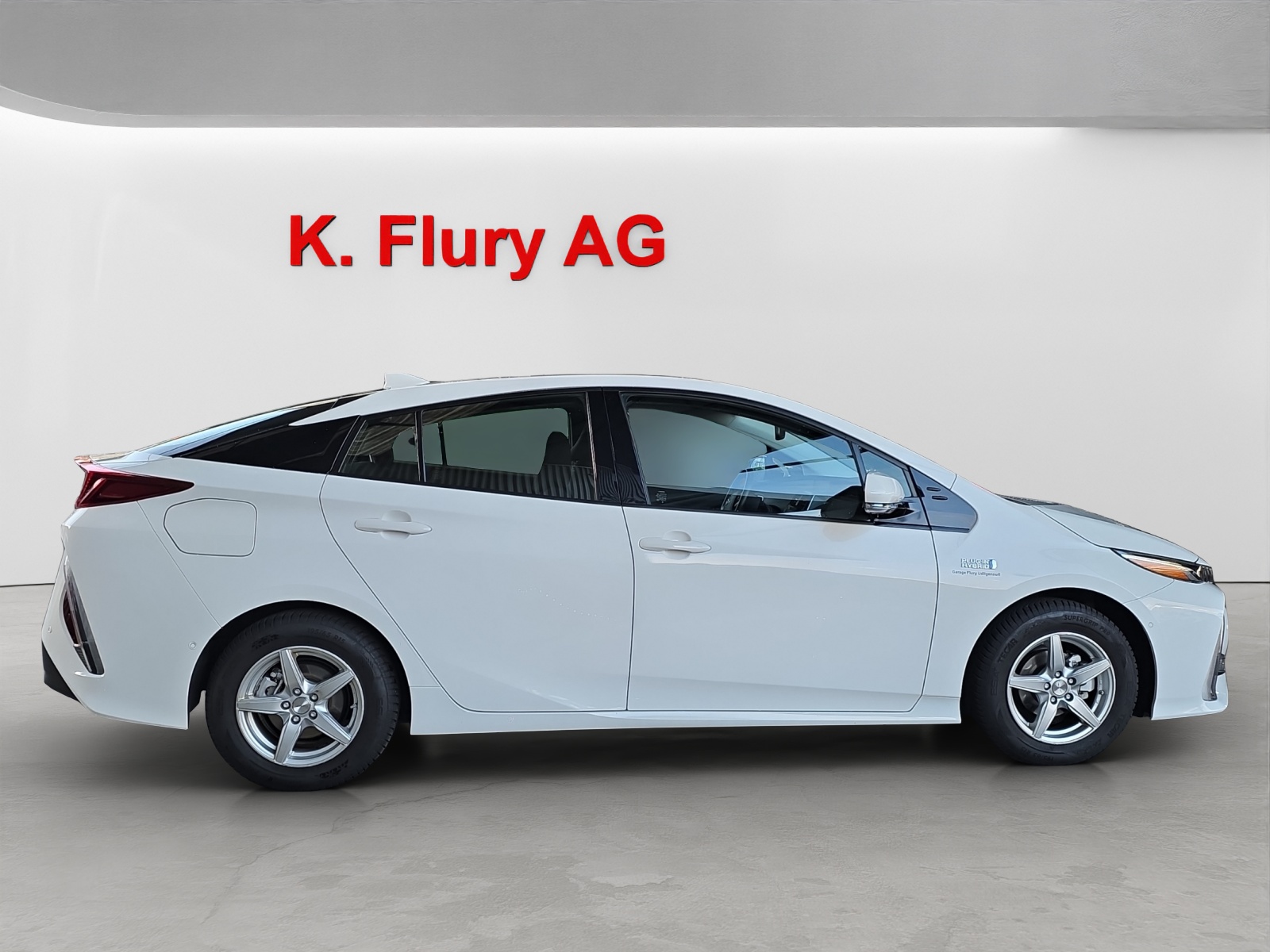 TOYOTA Prius 1.8 VVTi HSD Plug-In Premium-image-5
