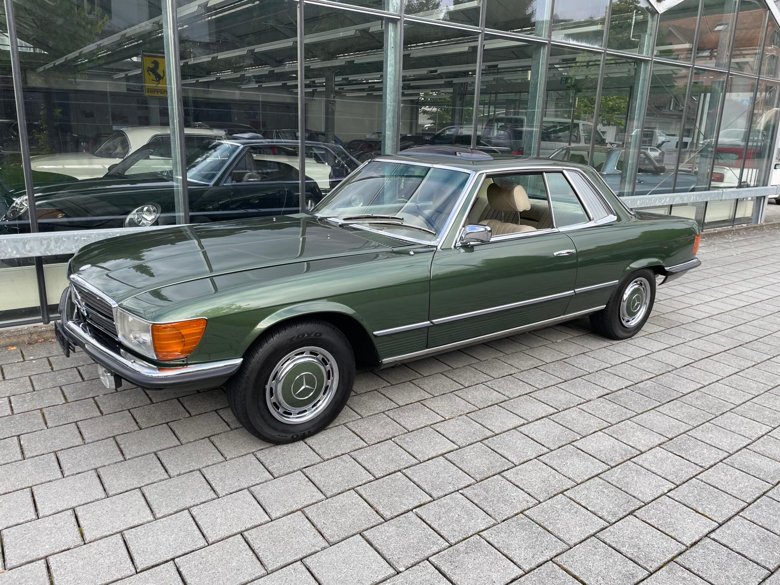 MERCEDES-BENZ SLC-showroom-element-1