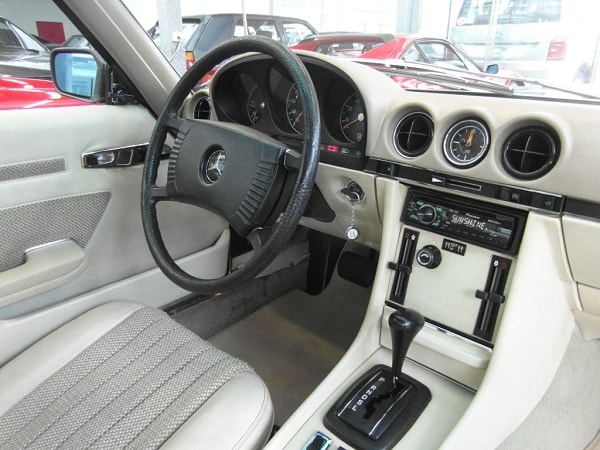 MERCEDES-BENZ SLC-image-10