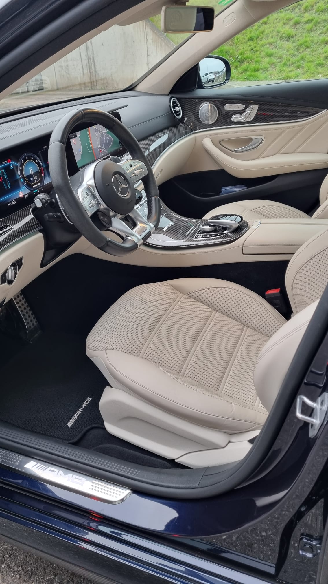 MERCEDES-BENZ E 63 AMG S 4 Matic 9G-Tronic-image-3