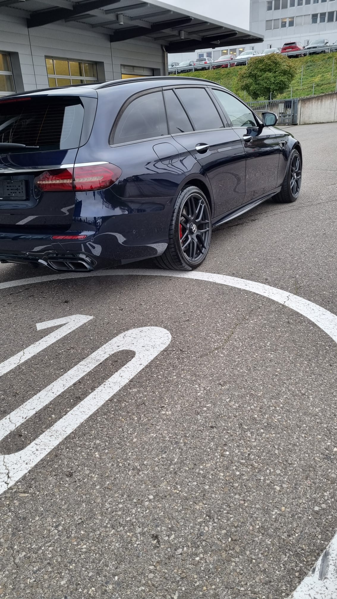 MERCEDES-BENZ E 63 AMG S 4 Matic 9G-Tronic-image-6