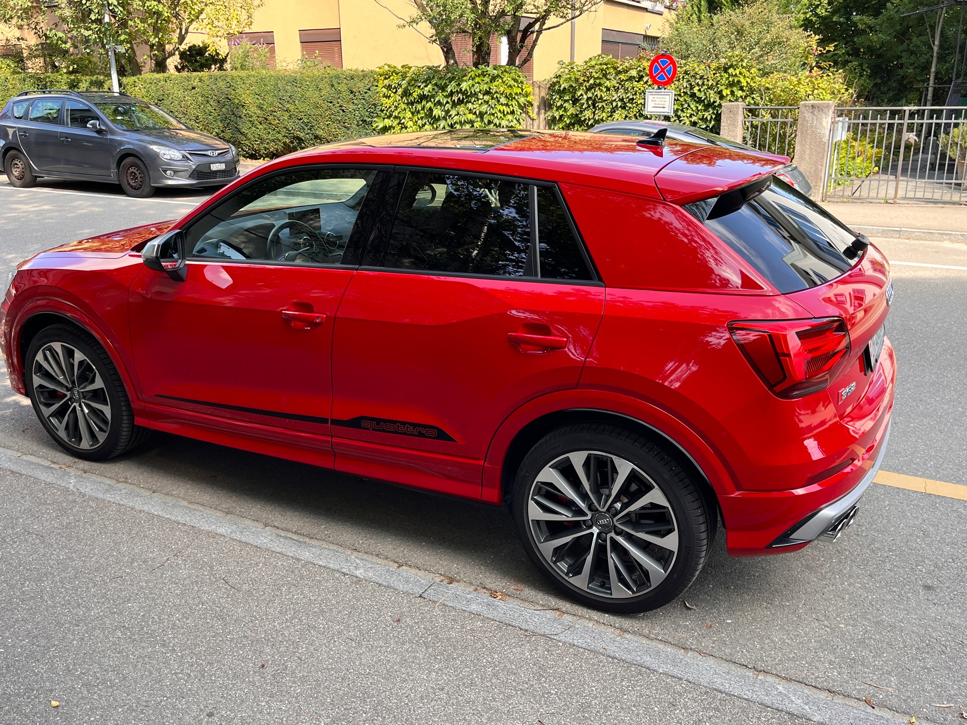 AUDI SQ2 TFSI quattro S-tronic-image-1
