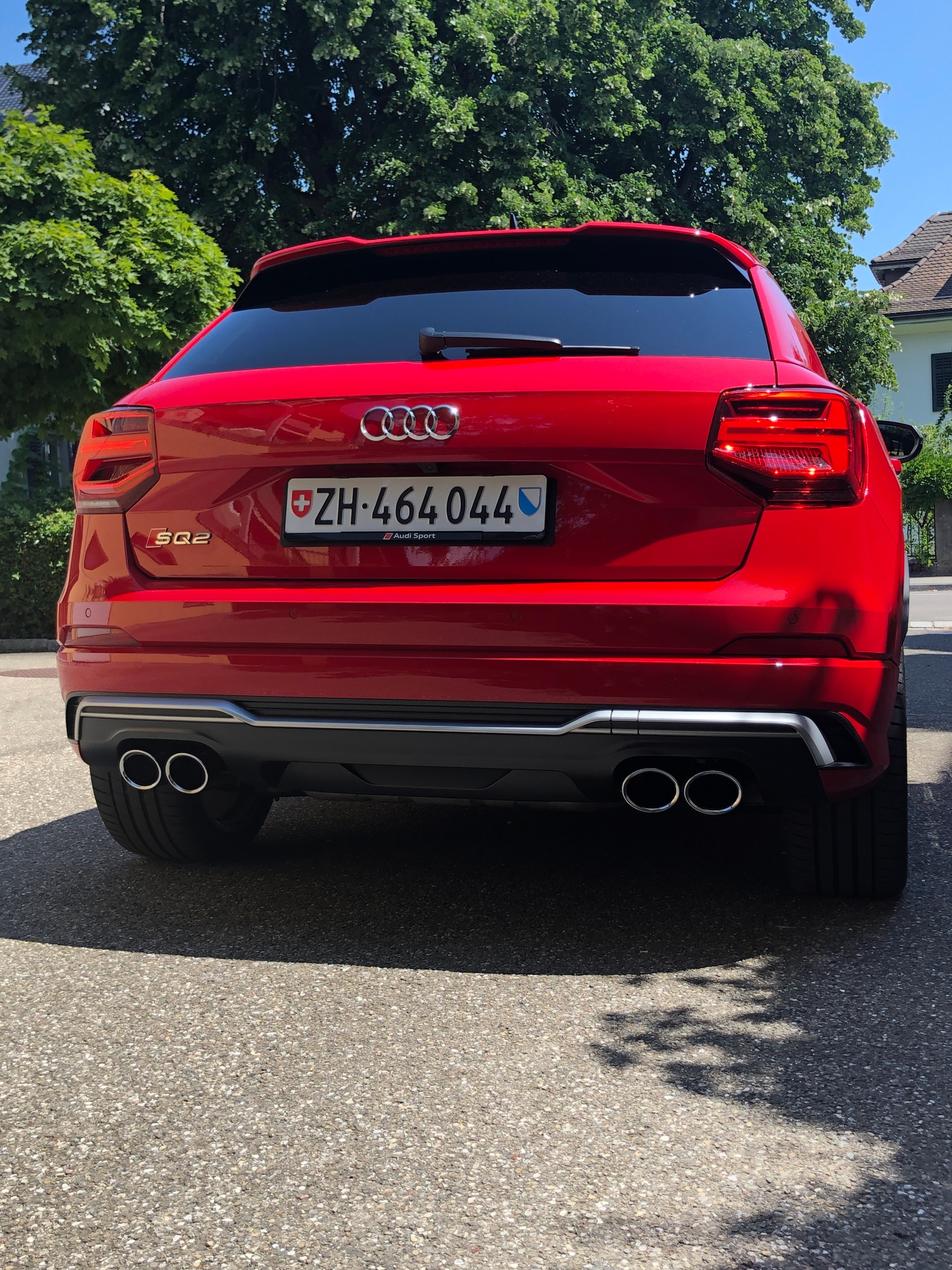 AUDI SQ2 TFSI quattro S-tronic-image-4