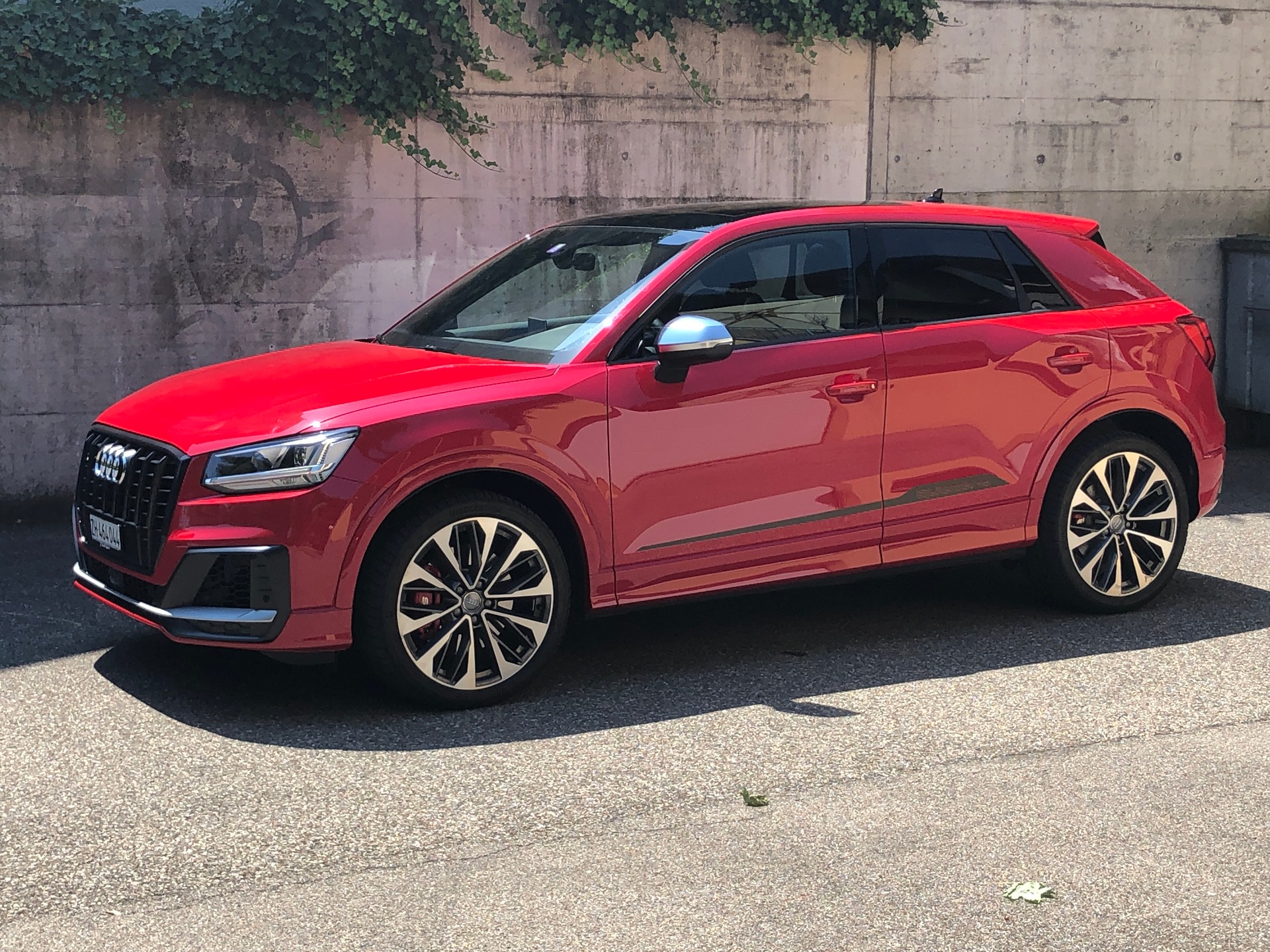 AUDI SQ2 TFSI quattro S-tronic-image-2