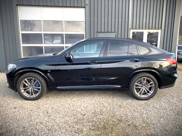 BMW X4 30i xDrive M Sport-showroom-element-2