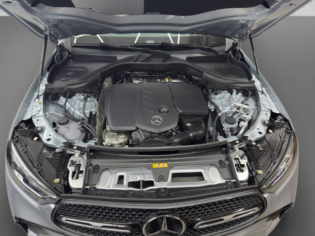 MERCEDES-BENZ GLC 220 d AMG Line 4Matic-image-9