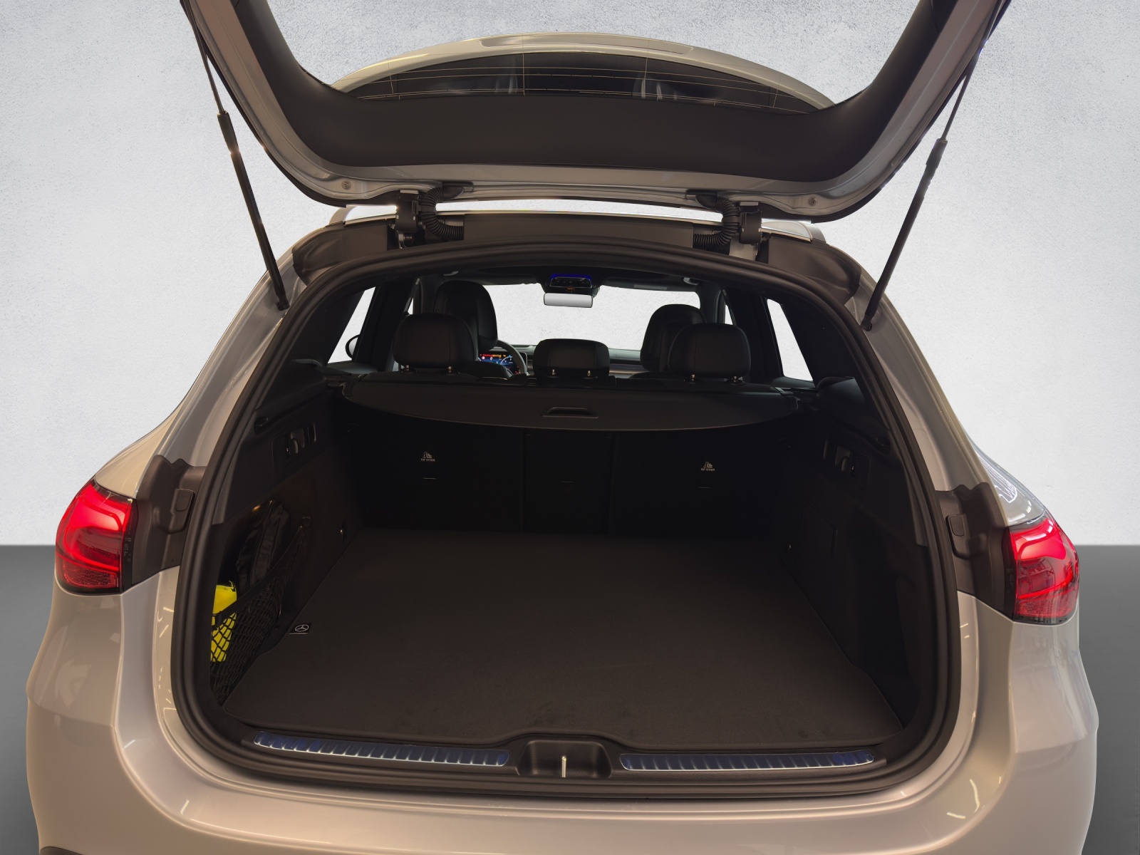 MERCEDES-BENZ GLC 220 d AMG Line 4Matic-image-7