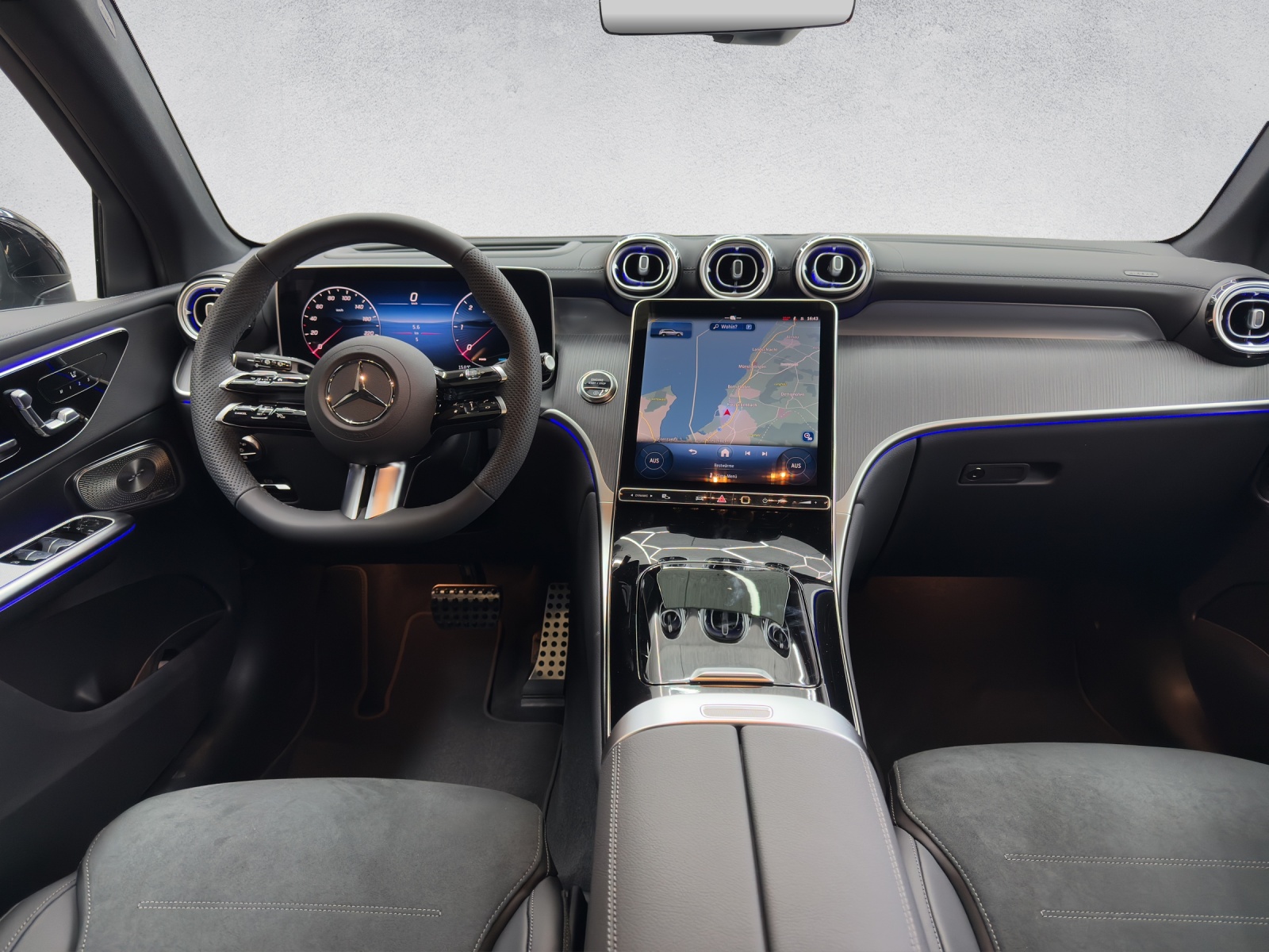 MERCEDES-BENZ GLC 220 d AMG Line 4Matic-image-13