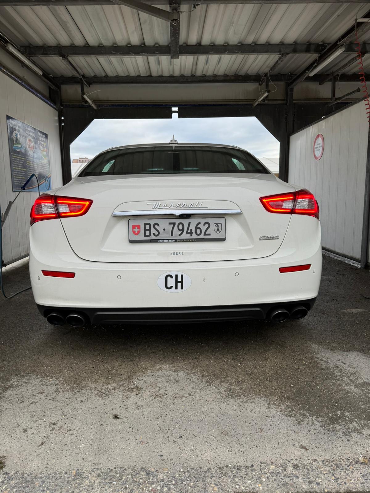 MASERATI Ghibli D 3.0 V6 Essence Automatica-image-2