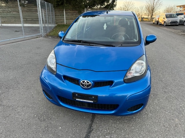 TOYOTA Aygo 1.0 Linea Terra-image-1