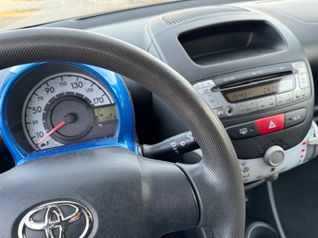 TOYOTA Aygo 1.0 Linea Terra-image-8