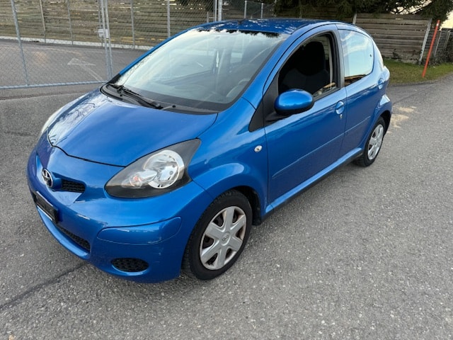 TOYOTA Aygo 1.0 Linea Terra-image-0