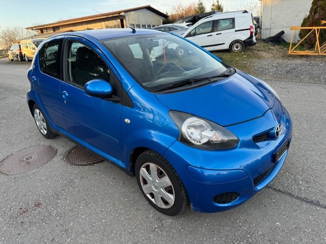 TOYOTA Aygo 1.0 Linea Terra-image-2