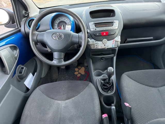 TOYOTA Aygo 1.0 Linea Terra-image-5