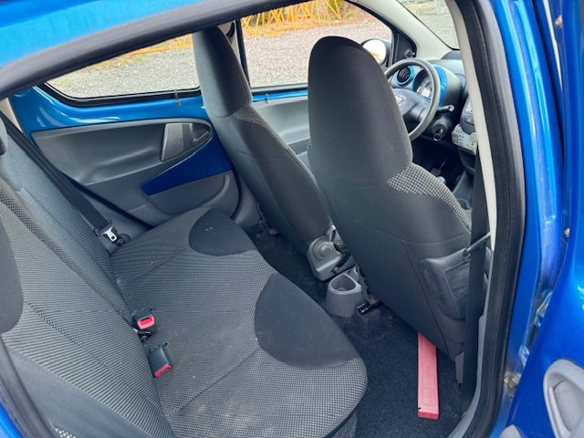 TOYOTA Aygo 1.0 Linea Terra-image-7