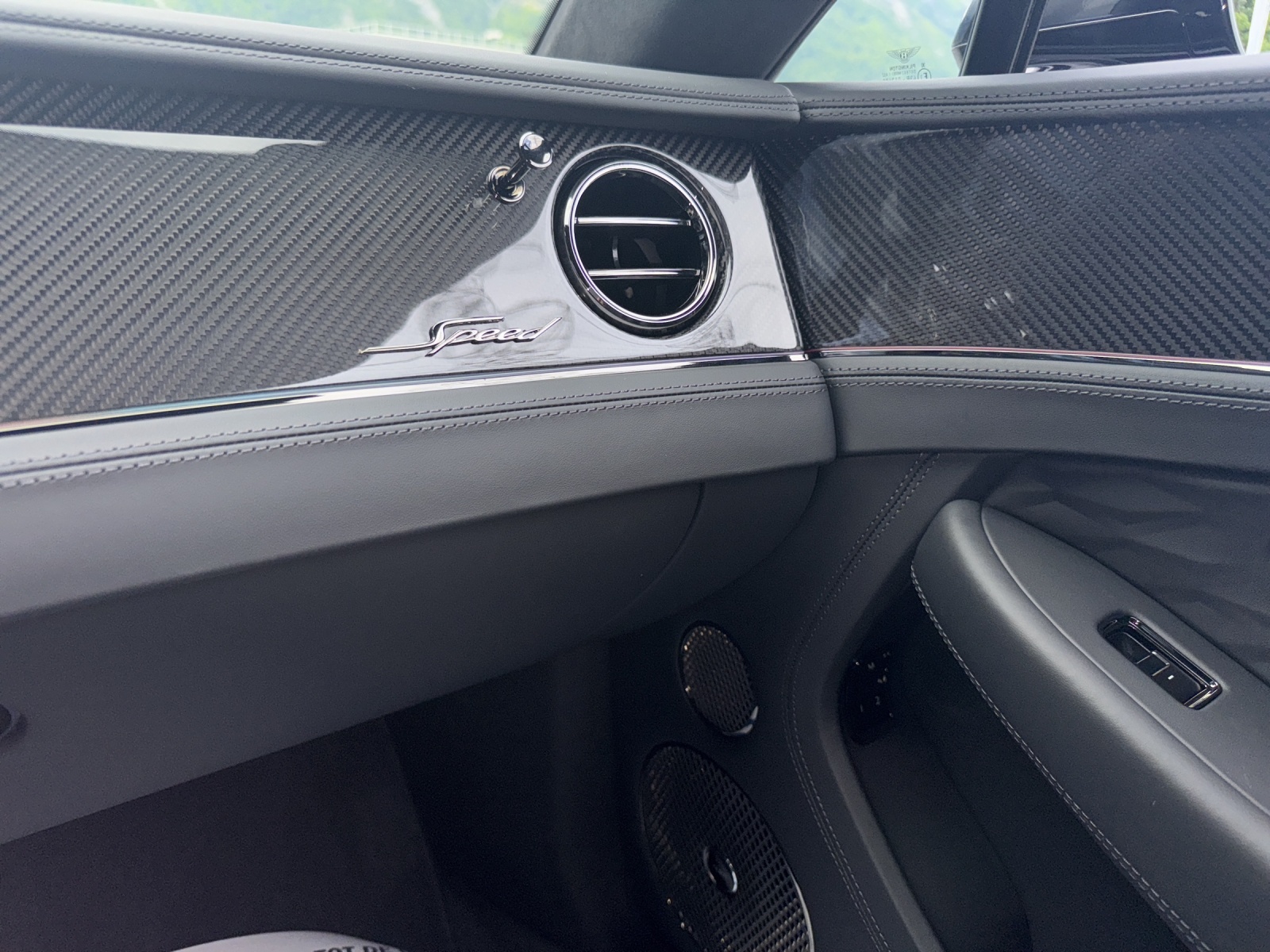 BENTLEY Continental GT 4.0 V8 PHEV Speed 1St. Edition-image-17