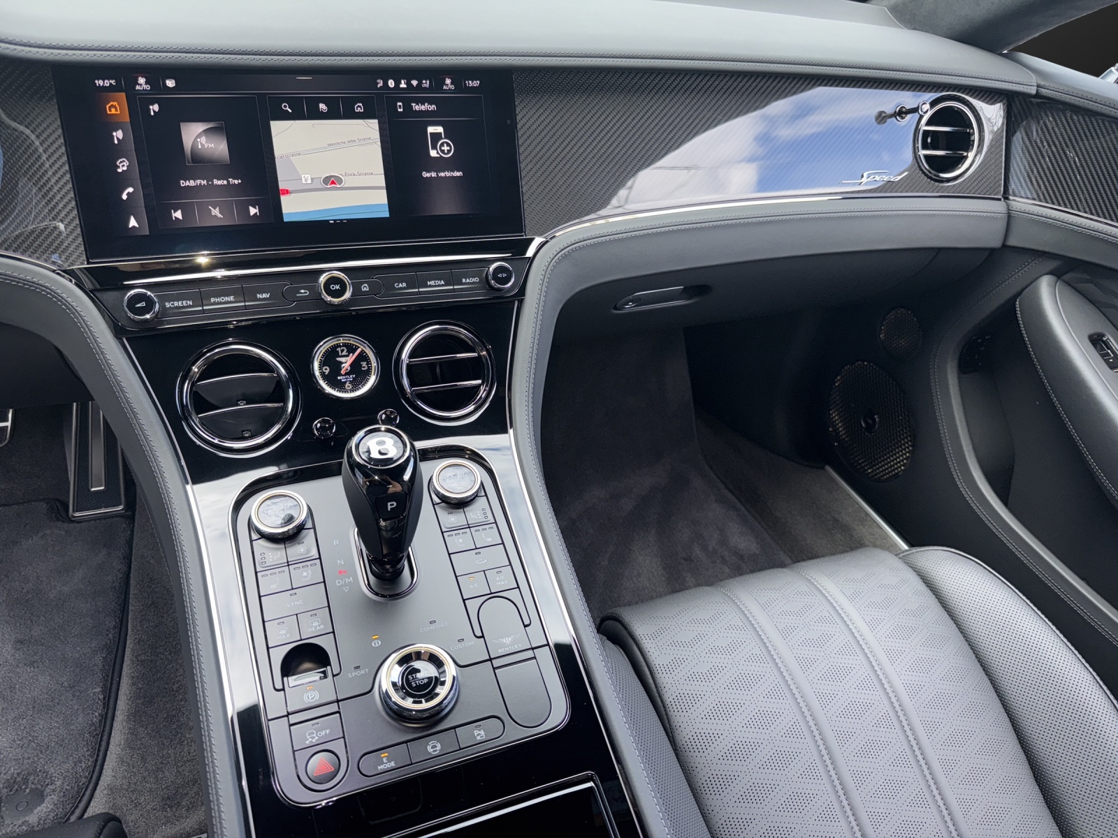 BENTLEY Continental GT 4.0 V8 PHEV Speed 1St. Edition-image-11