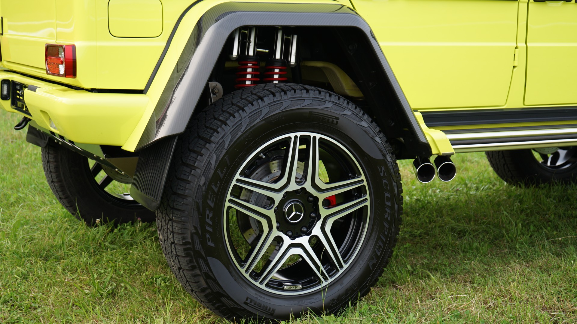 MERCEDES-BENZ G 500 4x4² 7G-Tronic Electricbeam glänzend-image-30