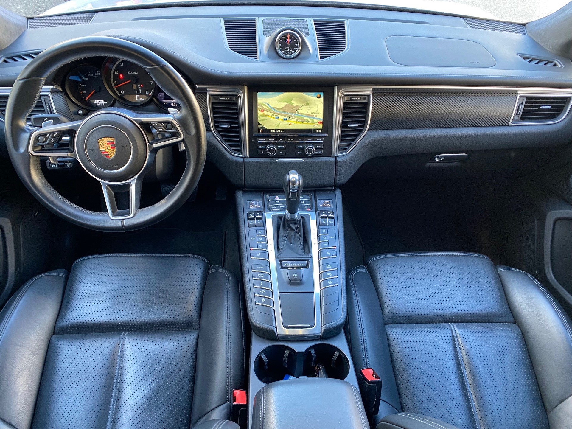 PORSCHE Macan Turbo PDK-image-9