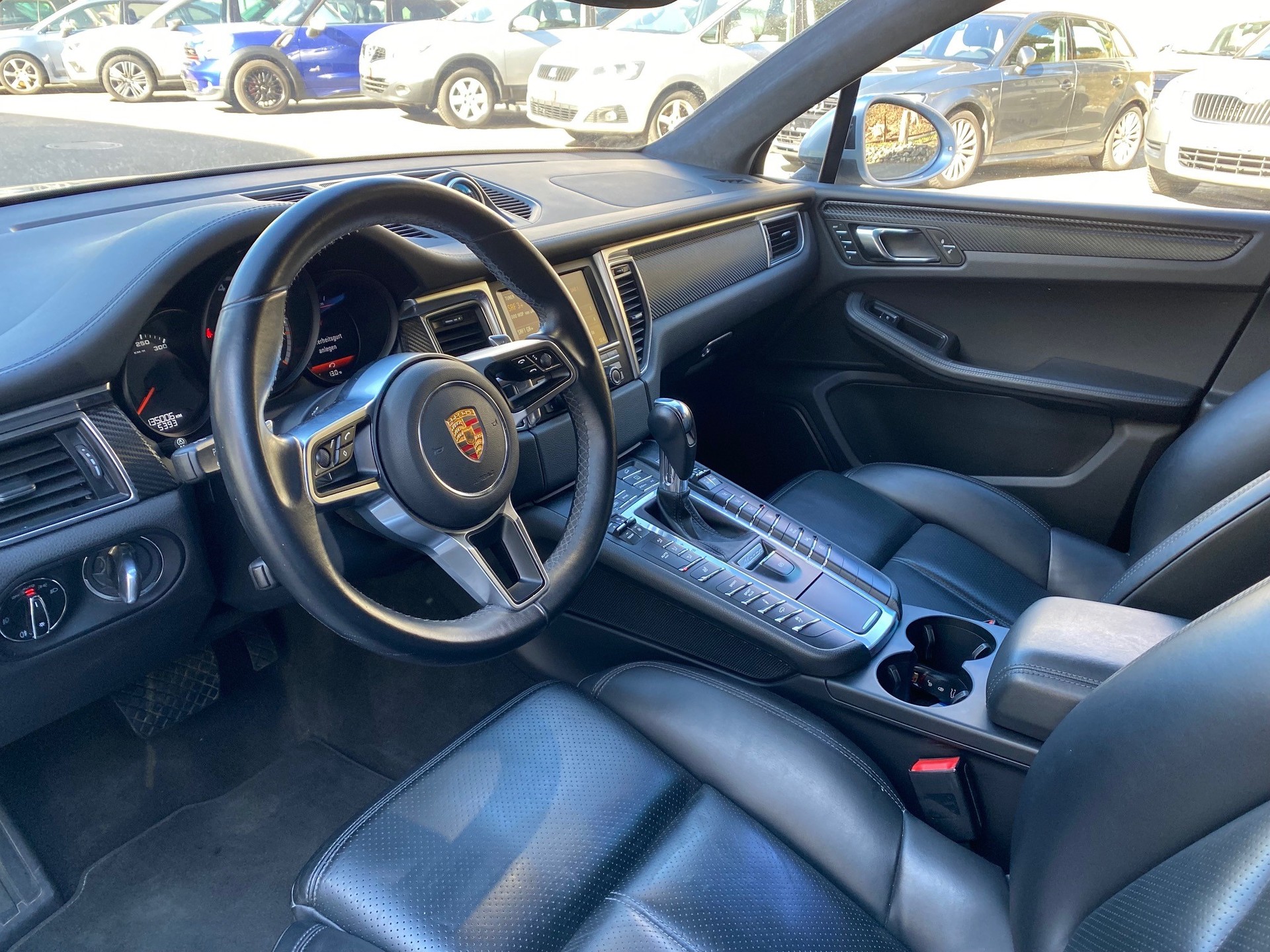 PORSCHE Macan Turbo PDK-image-10