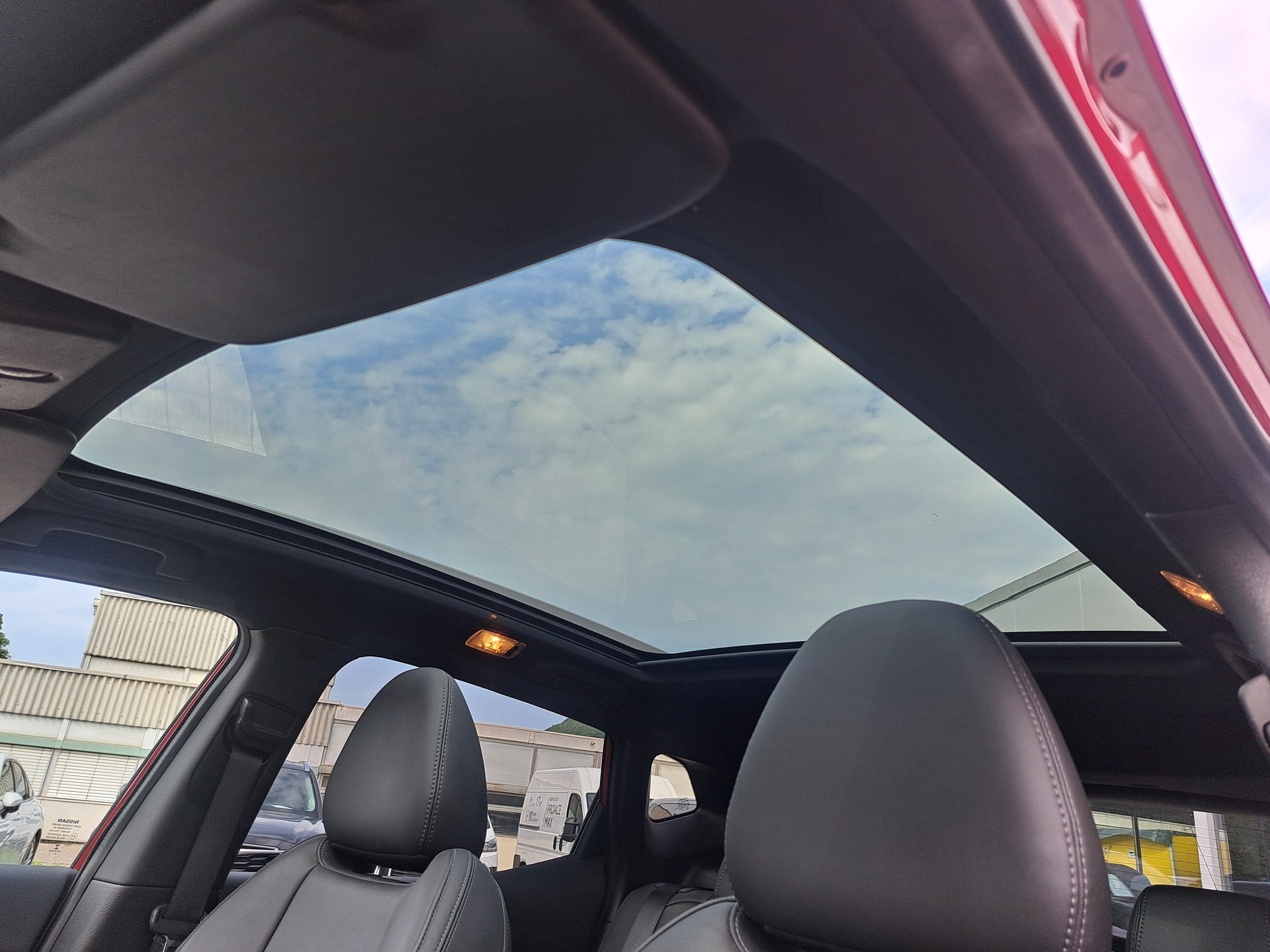 NISSAN Qashqai 1.3 DIG-T tekna+-image-10
