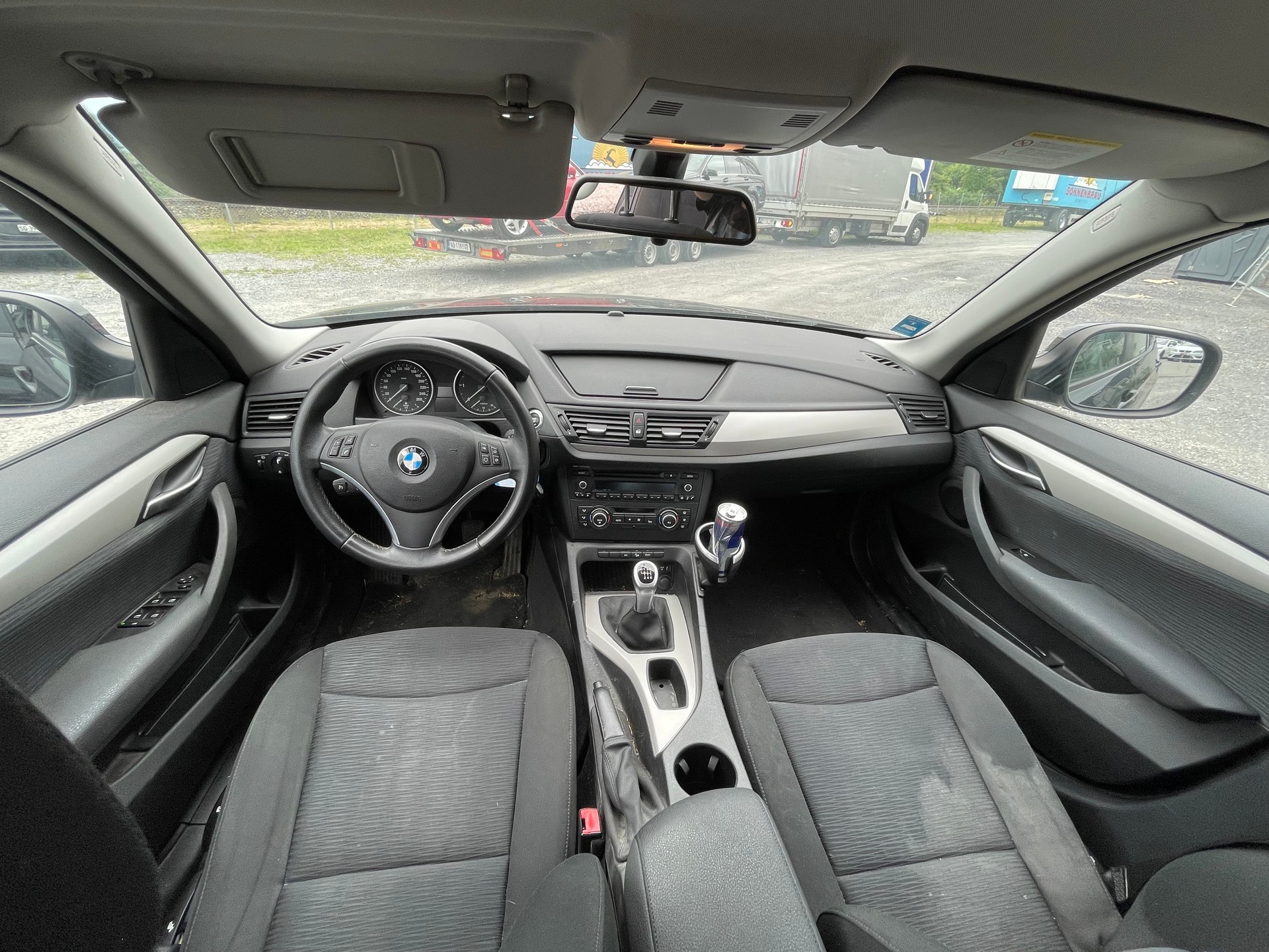 BMW X1 xDrive 18d-image-6