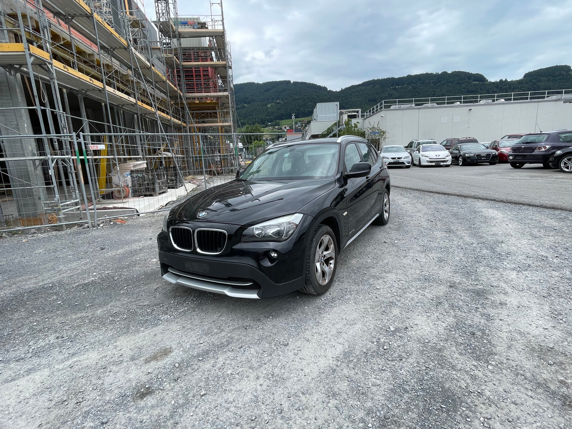 BMW X1 xDrive 18d-image-1