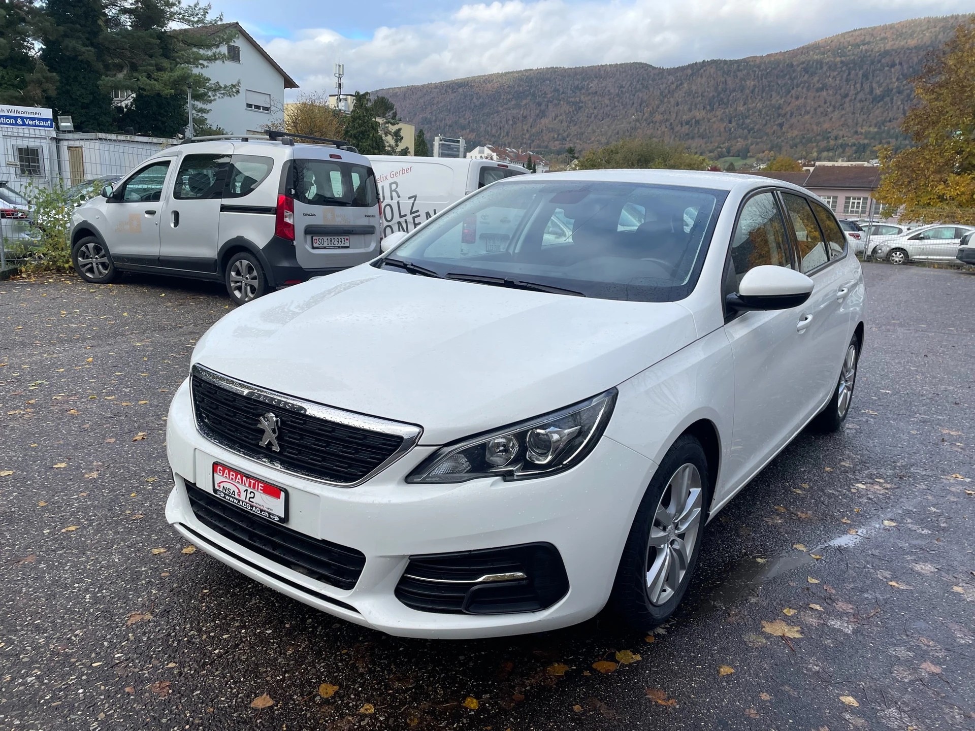 PEUGEOT 308 SW 1.5 BlueHDI Active * Gr. Navi * Klimaautomat * Tempomat * PDC H * Frisch Ab MFK-image-0