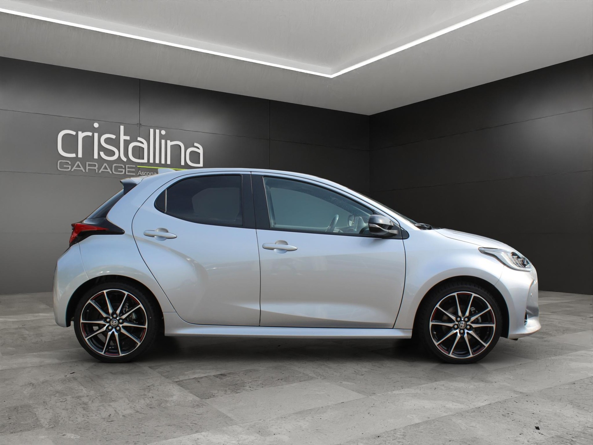 TOYOTA Yaris 1.5 VVT-i HSD GR Sport-image-4