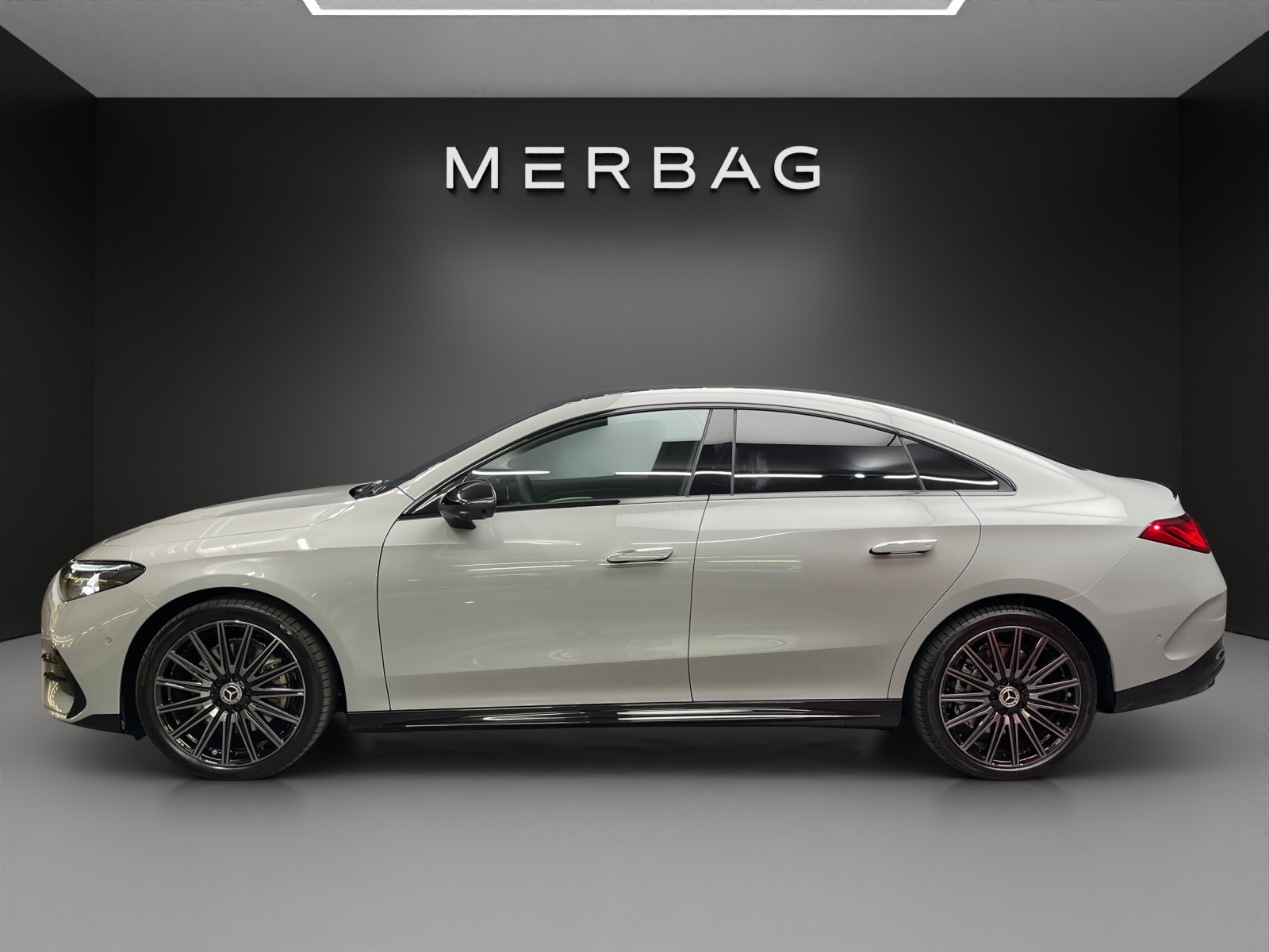 MERCEDES-BENZ CLA 350 4MATIC 85 kWh EQ-image-2