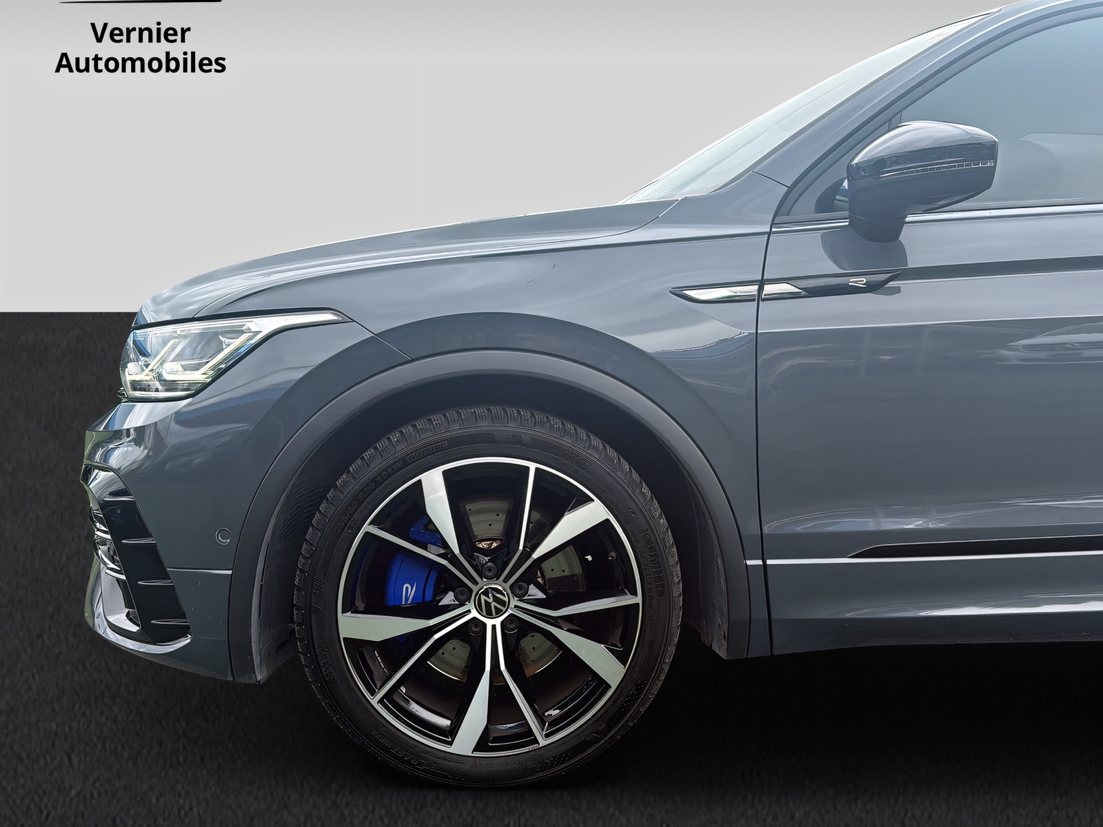 VW Tiguan 2.0TSI R 4Motion DSG-image-7