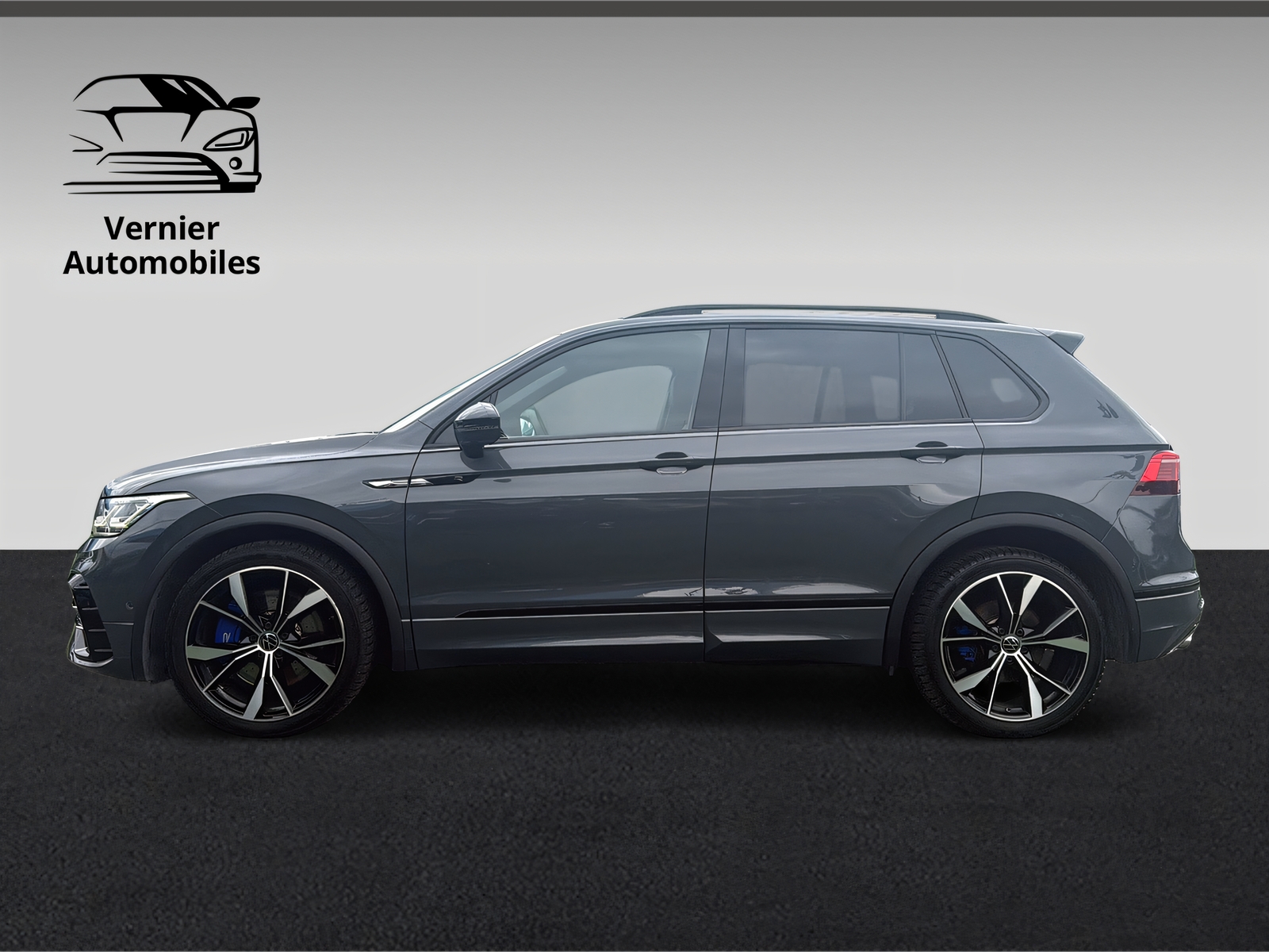 VW Tiguan 2.0TSI R 4Motion DSG-image-6