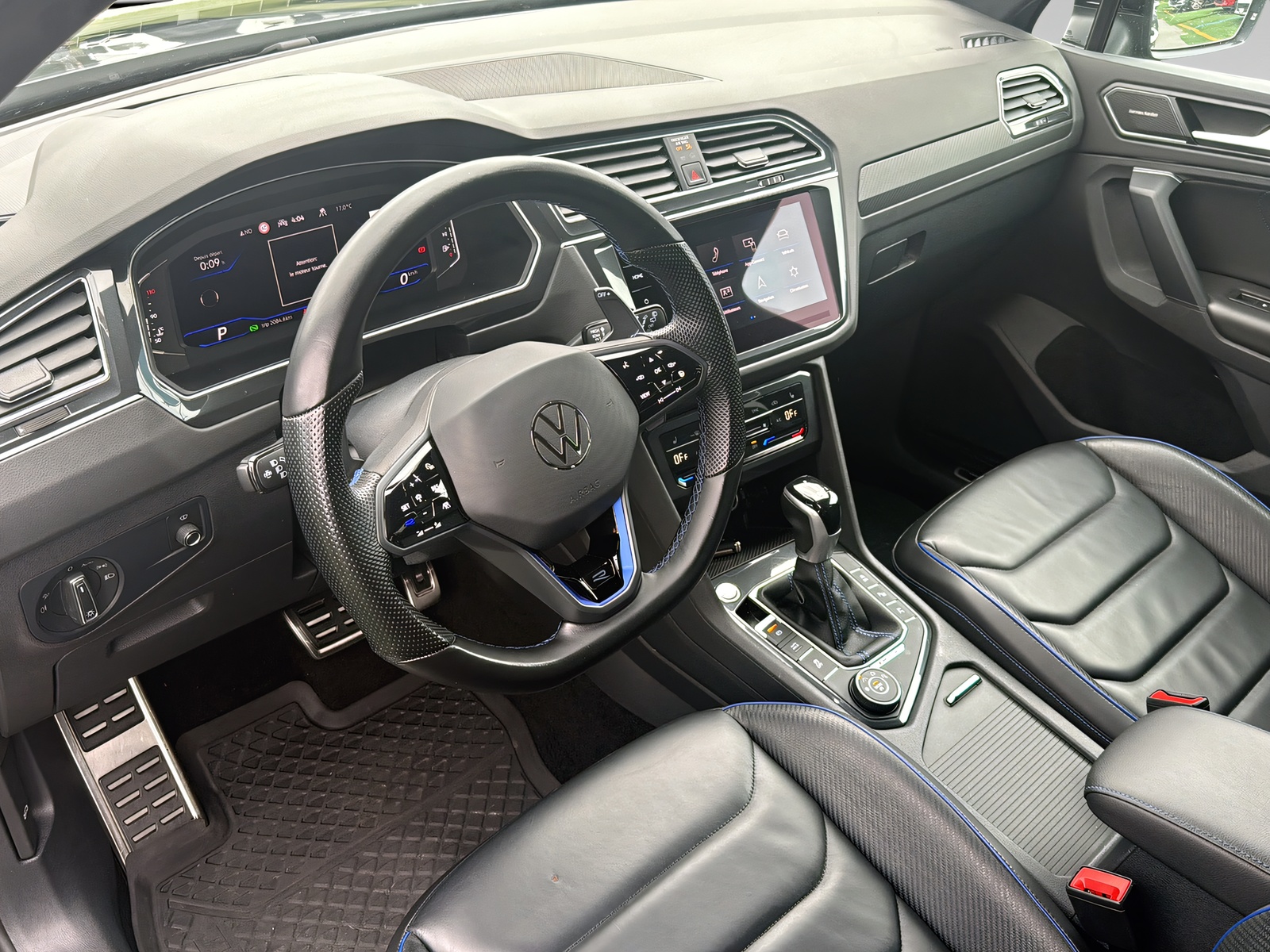 VW Tiguan 2.0TSI R 4Motion DSG-image-9