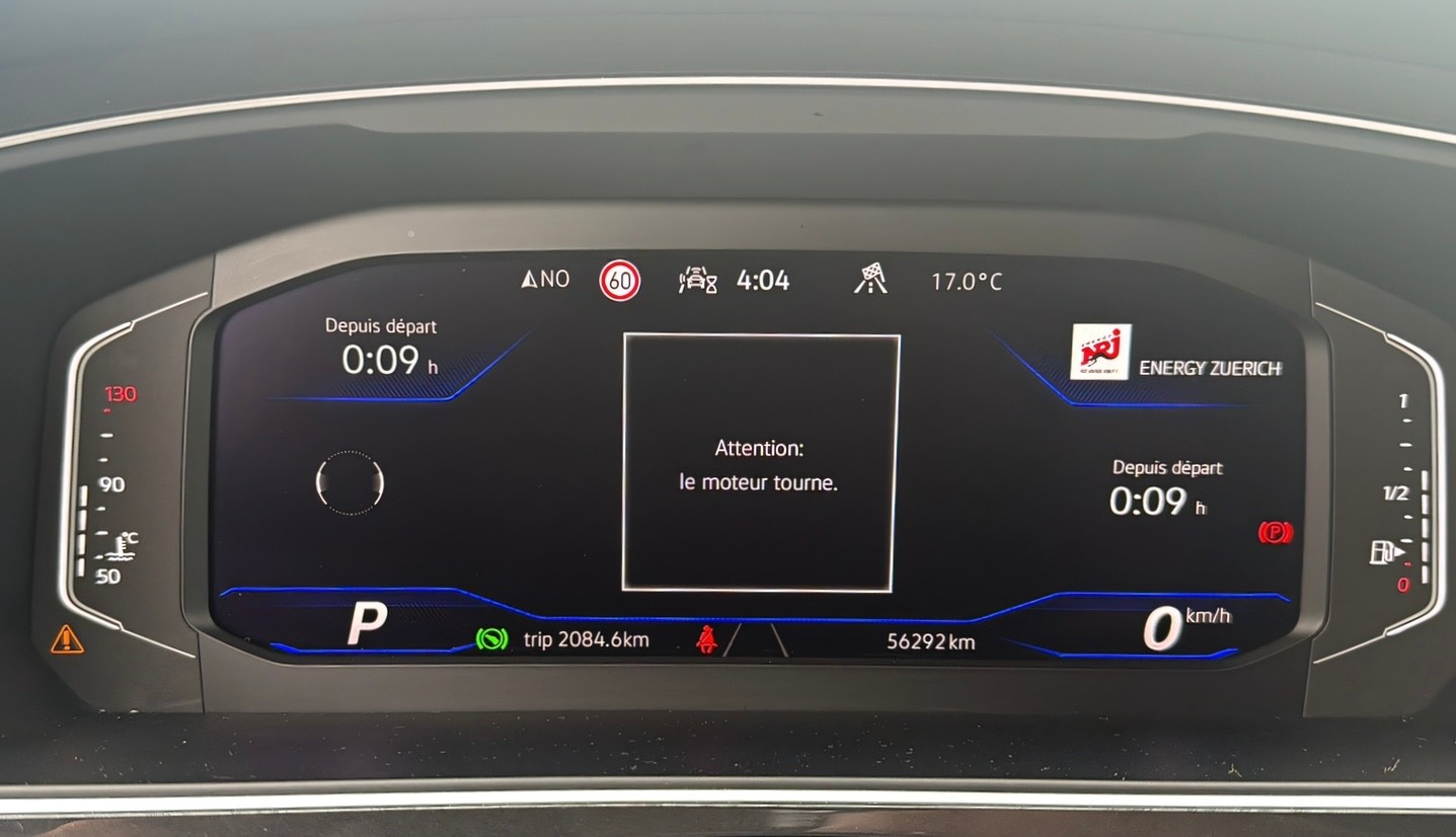 VW Tiguan 2.0TSI R 4Motion DSG-image-15