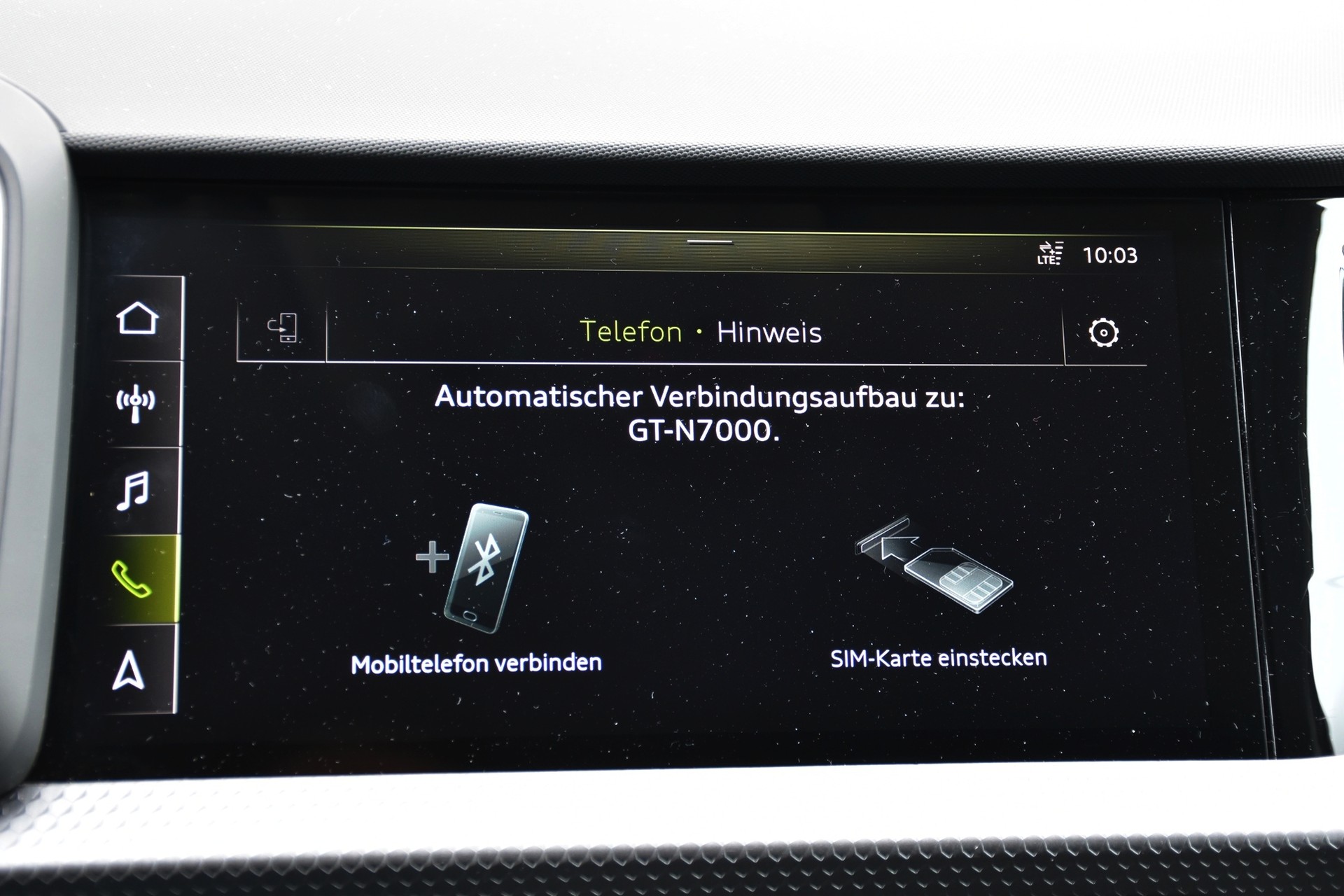 AUDI A1 35 TFSI S Line Sportback-image-13