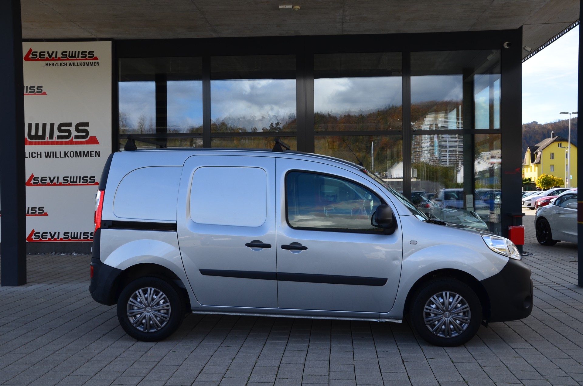 RENAULT Kangoo Medium dCi 80*Frisch ab MFK,1 Jahr oder 20'000km Garantie*-image-3