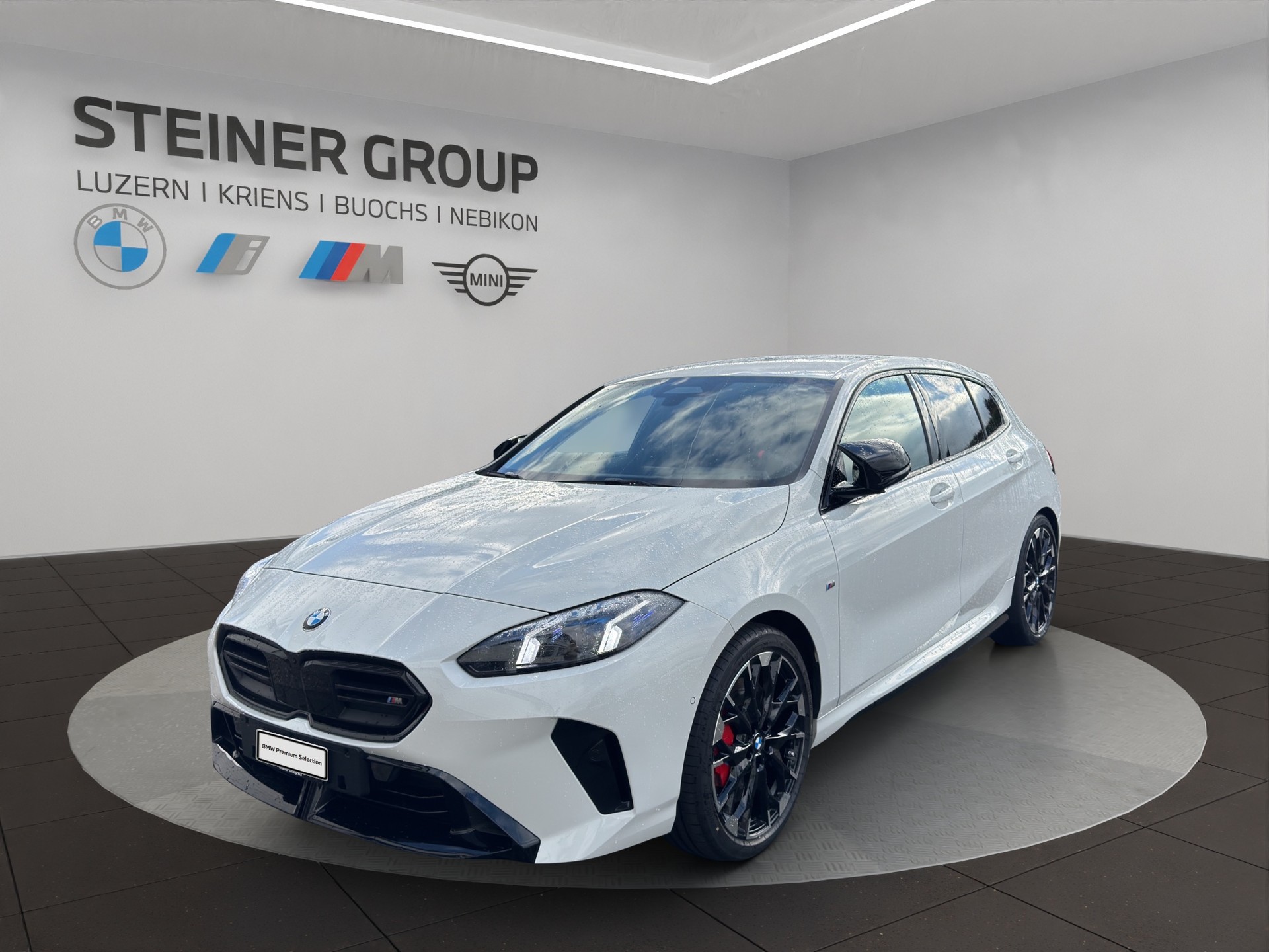 BMW M135 xDrive M Sport Pro-image-0