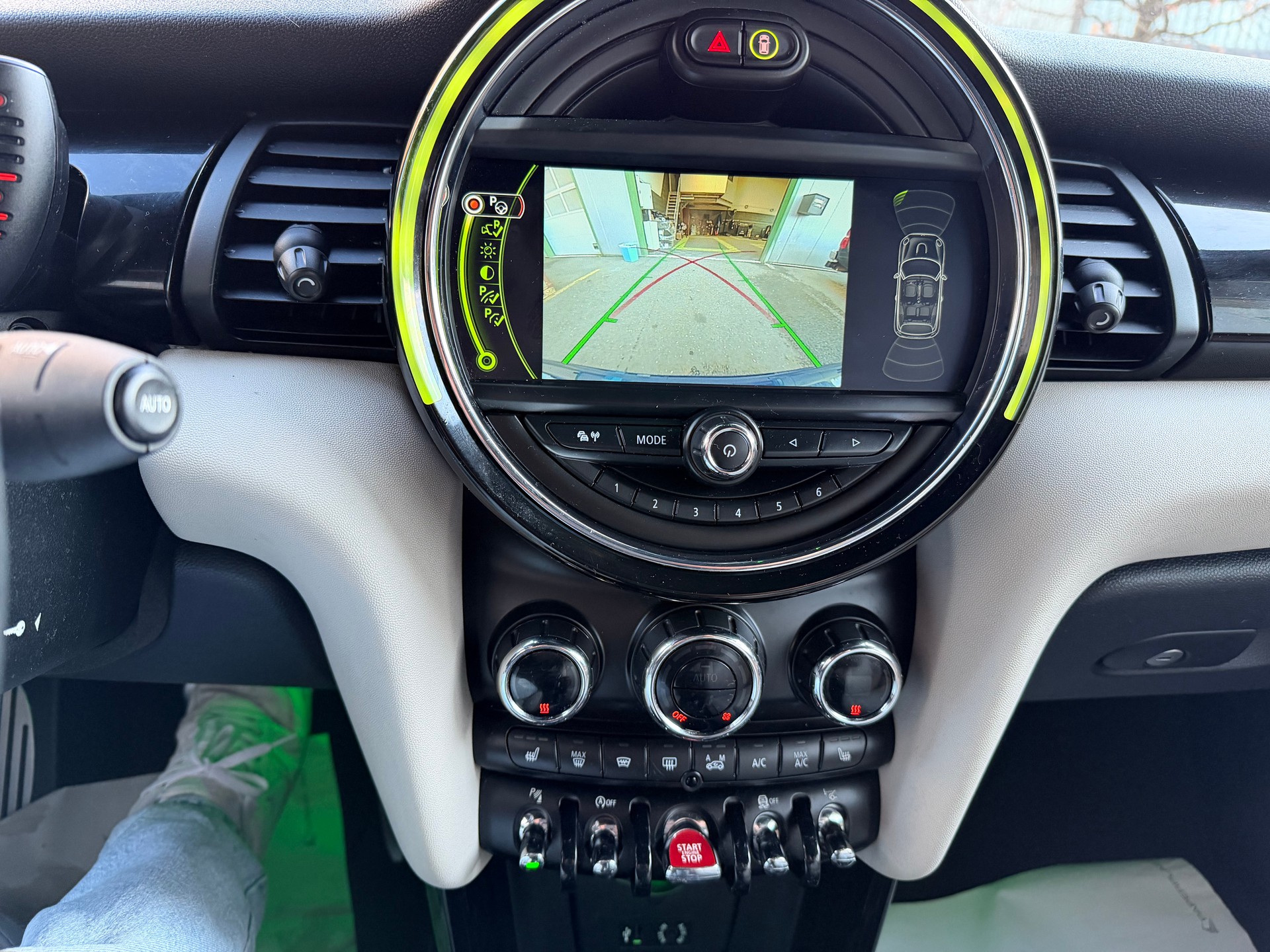 MINI Cooper S Cabriolet Steptronic-image-11