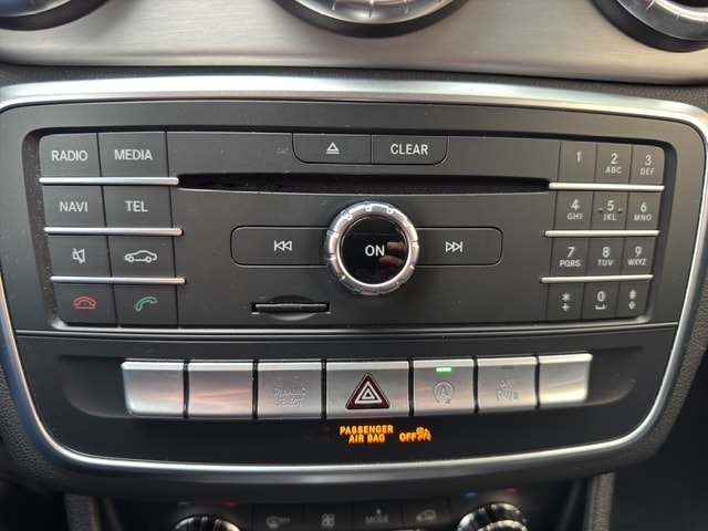 MERCEDES-BENZ CLA Shooting Brake 200 d AMG Line 4Matic 7G-DCT-image-17