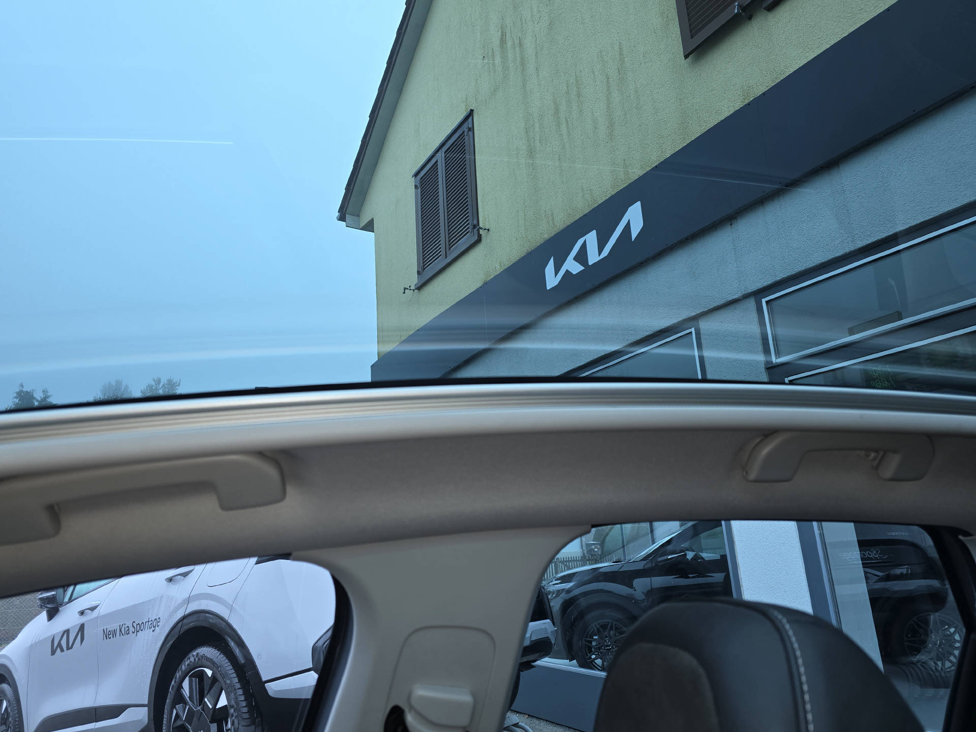 CITROEN C4 1.6 BlueHDi 120 Shine-image-10