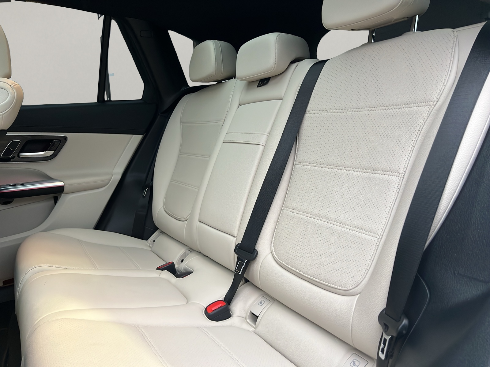 MERCEDES-BENZ GLC 220 d Avantgarde 4matic-image-10