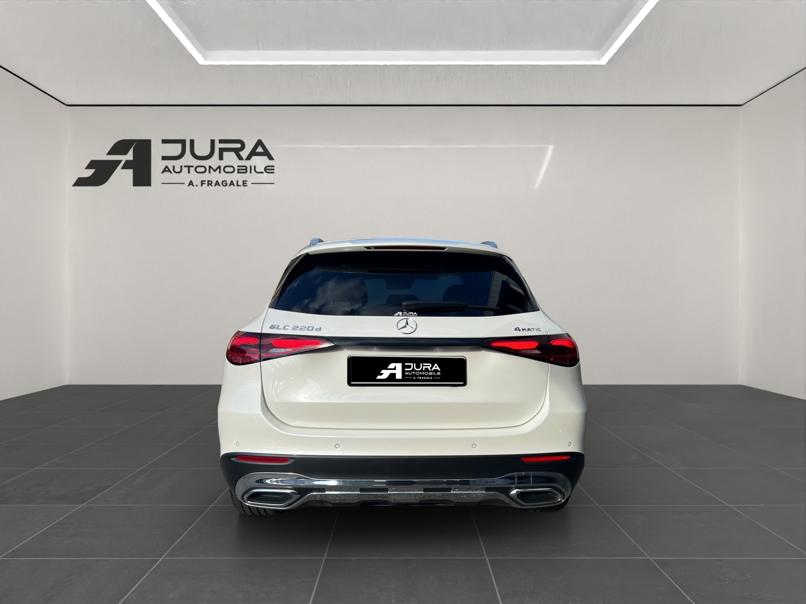 MERCEDES-BENZ GLC 220 d Avantgarde 4matic-image-4