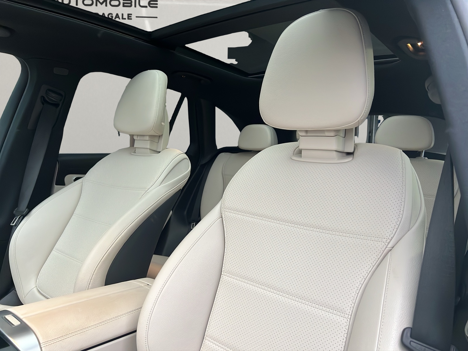 MERCEDES-BENZ GLC 220 d Avantgarde 4matic-image-9