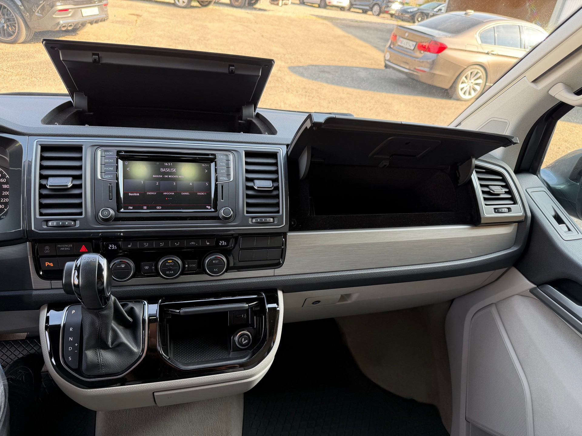VW T6 California 2.0 Bi-TDI Ocean Edition DSG-image-13