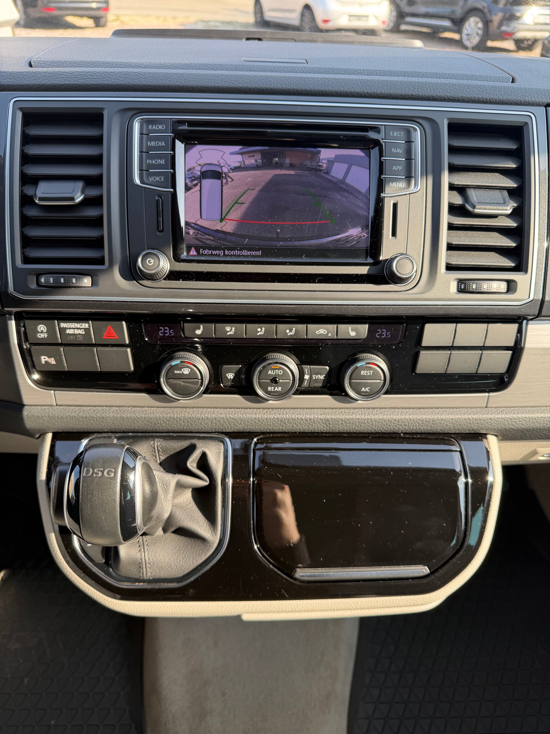 VW T6 California 2.0 Bi-TDI Ocean Edition DSG-image-14