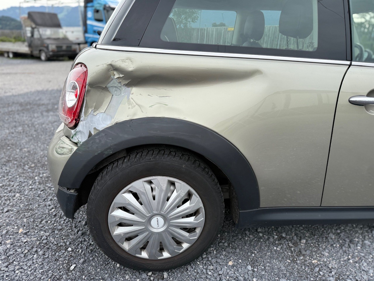 MINI Cooper Steptronic-image-3