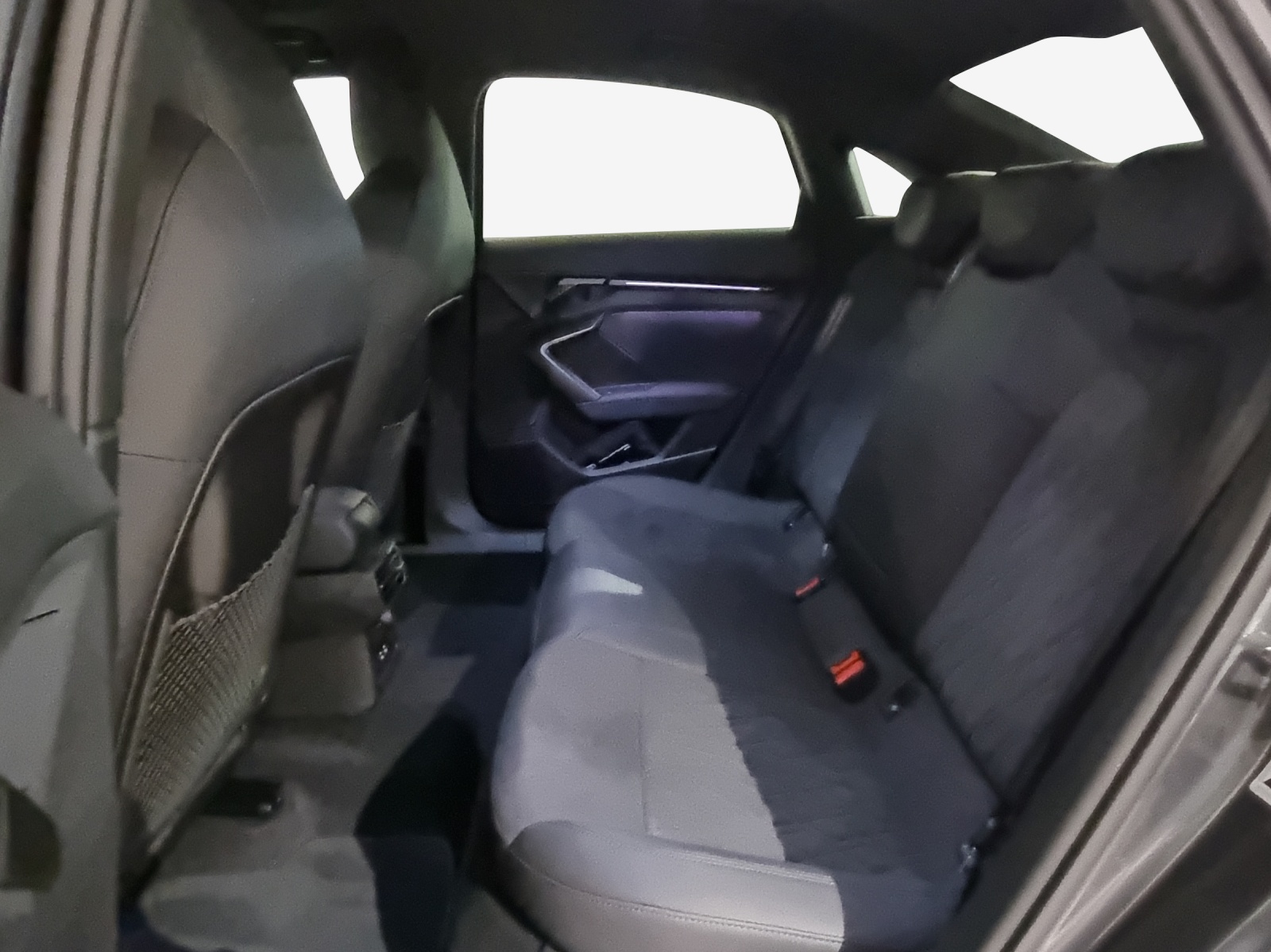 AUDI RS3 Limousine 2.5 TSI quattro S-tronic-image-11