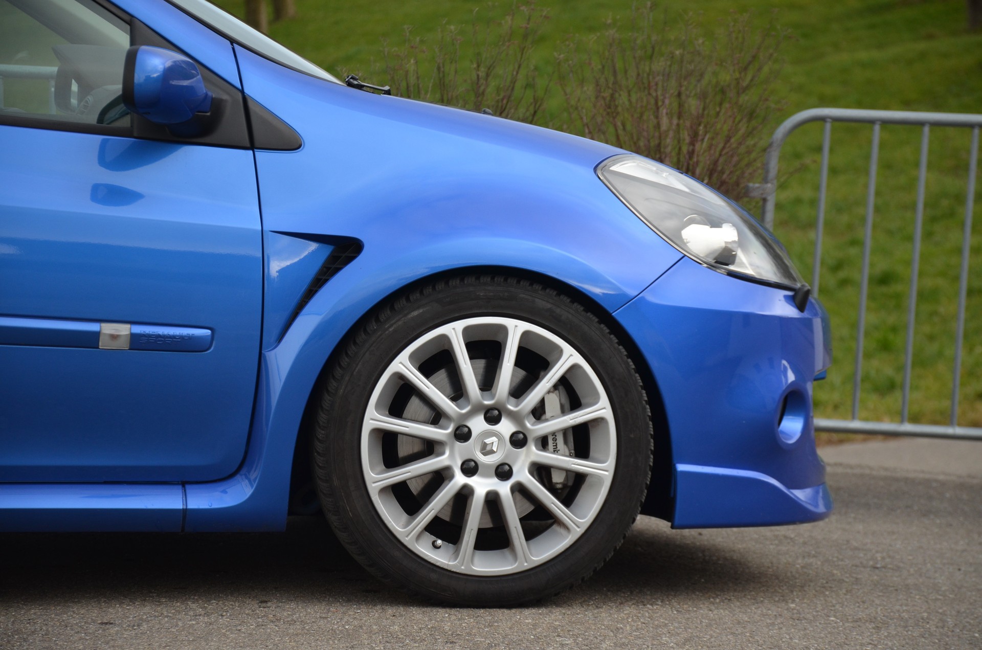 RENAULT Clio 2.0 16V Sport-image-7